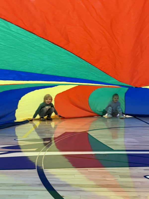 Parachute play with preschoolers