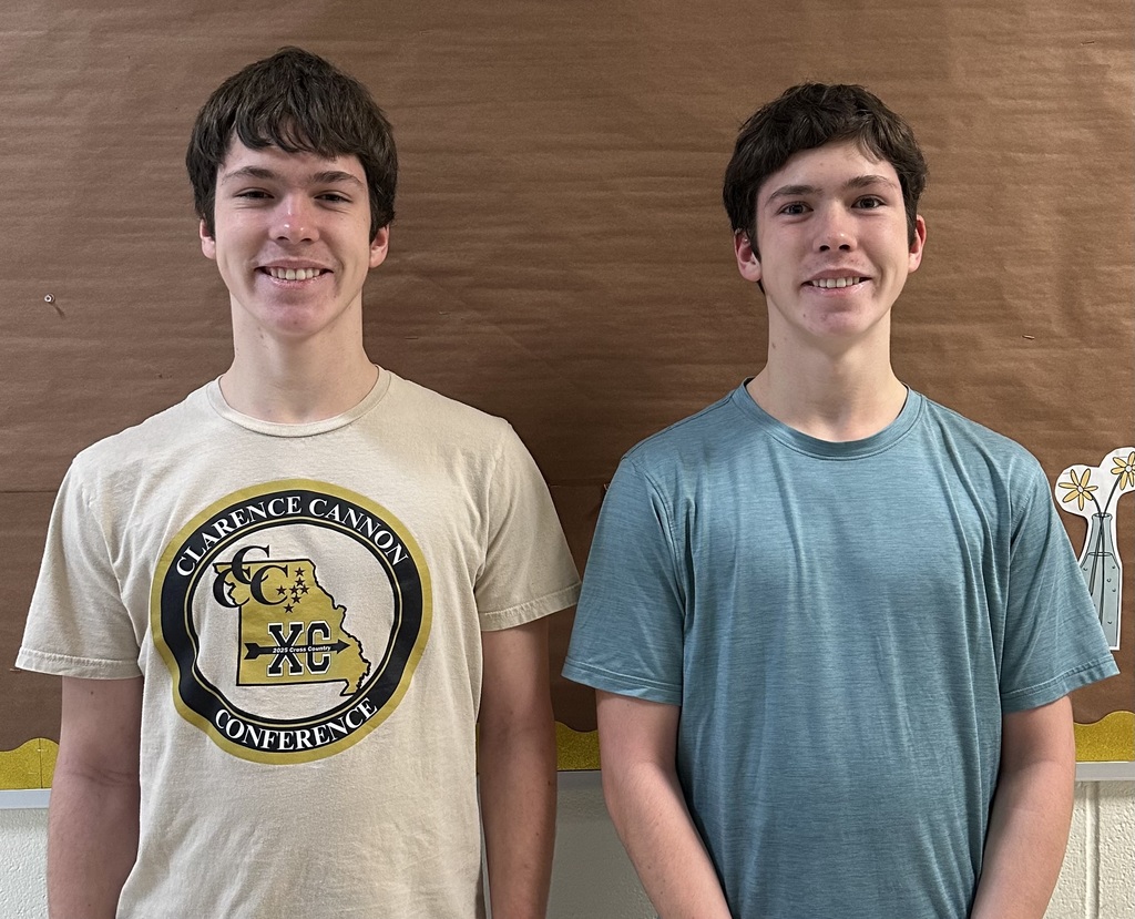 Image of Logan Frieden (left) and Evan Frieden (right)