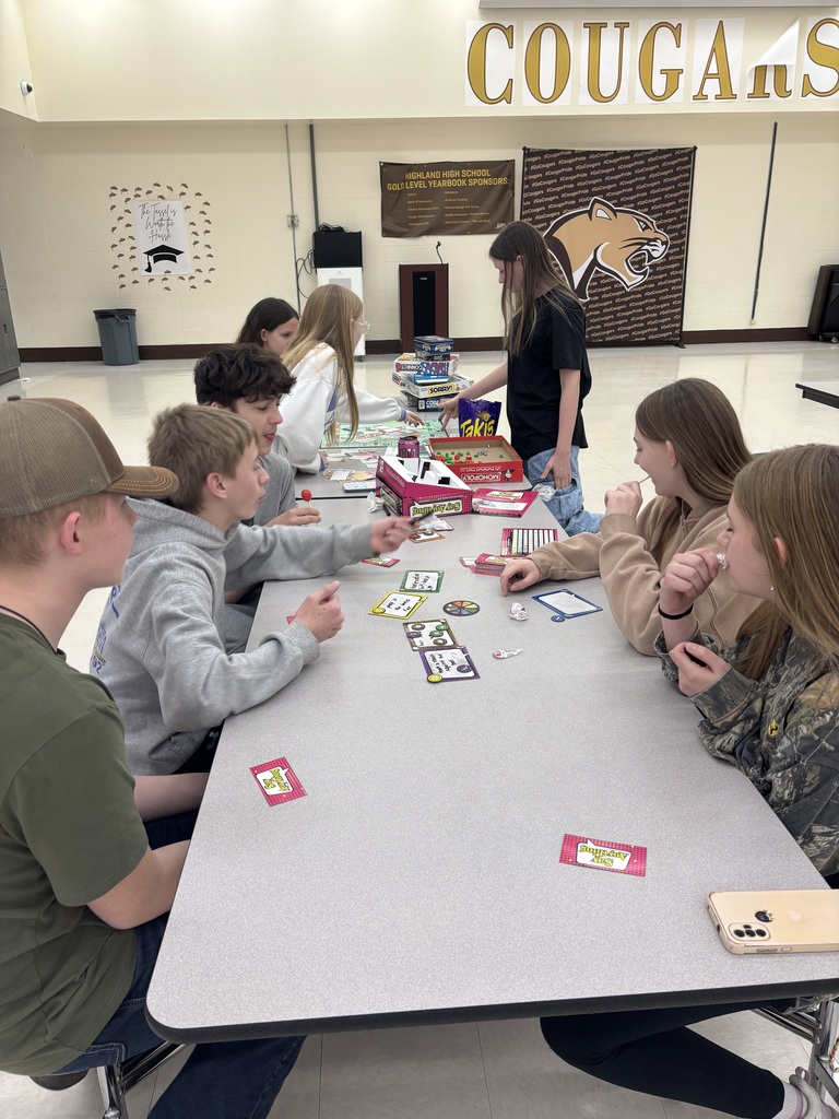 kids playing board games