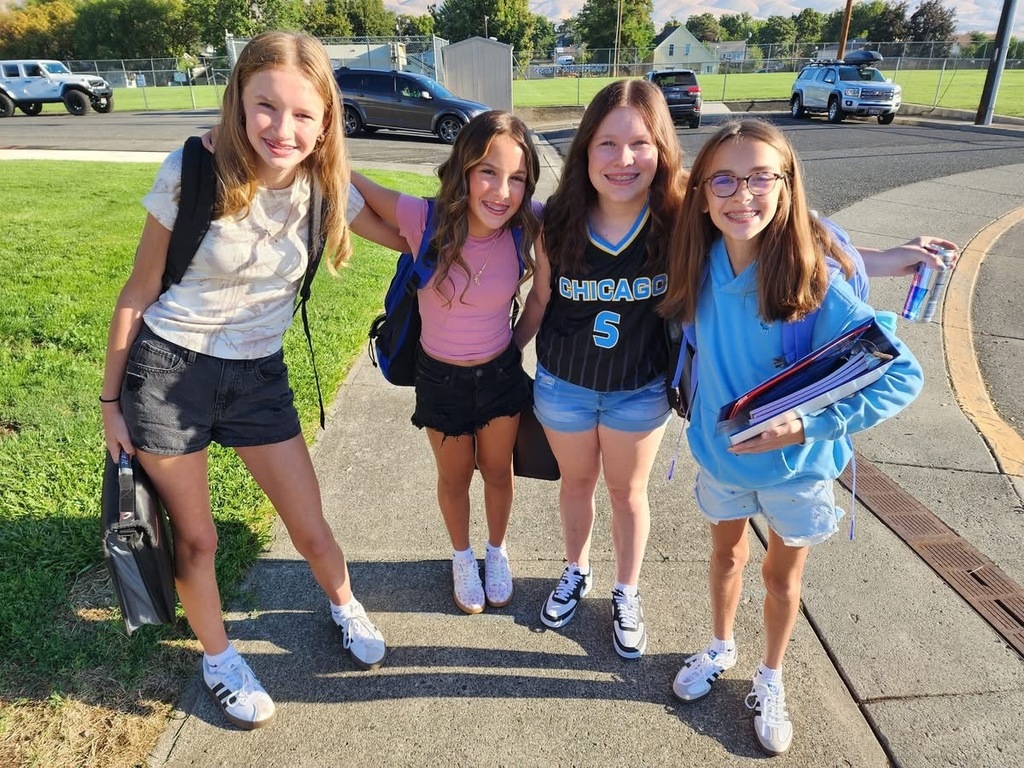 Jenifer Middle School first day of school 