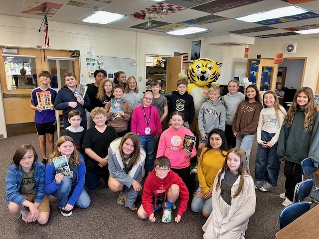 students with Joe Bengal
