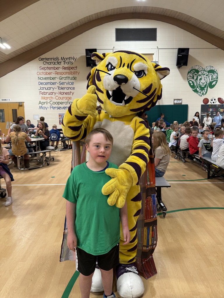 Joe Bengal with elementary students