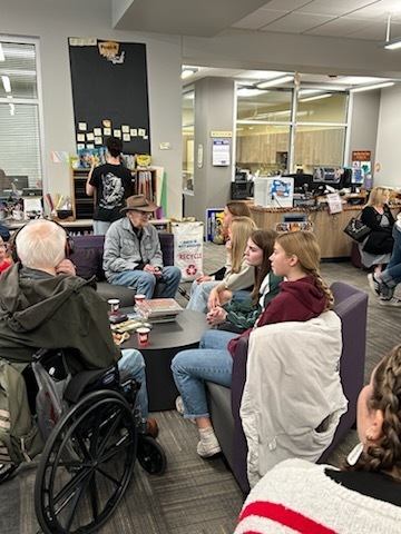 LHS students and veterans