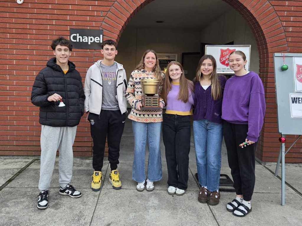 LHS leadership students