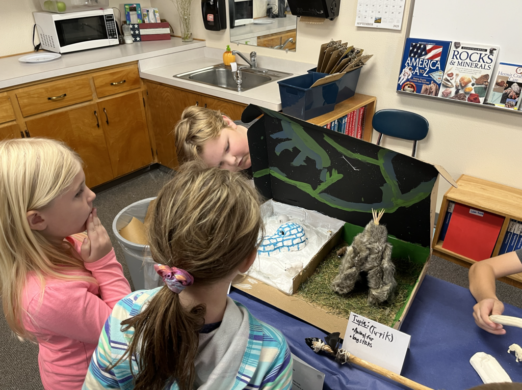 5th graders sharing their projects