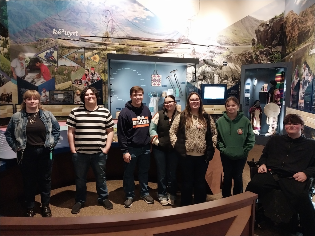 students on the field trip