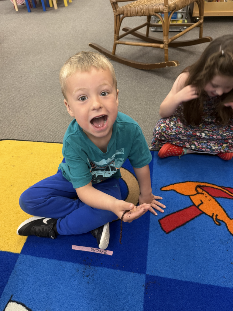 pre-k with earthworms