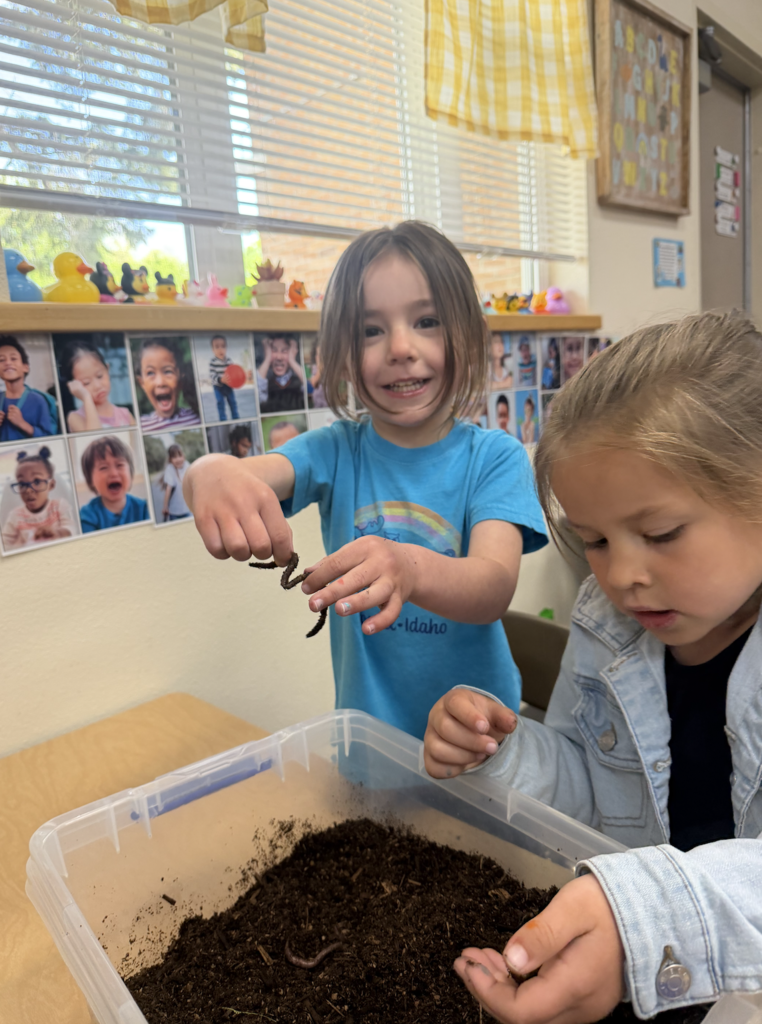 pre-k with earthworms