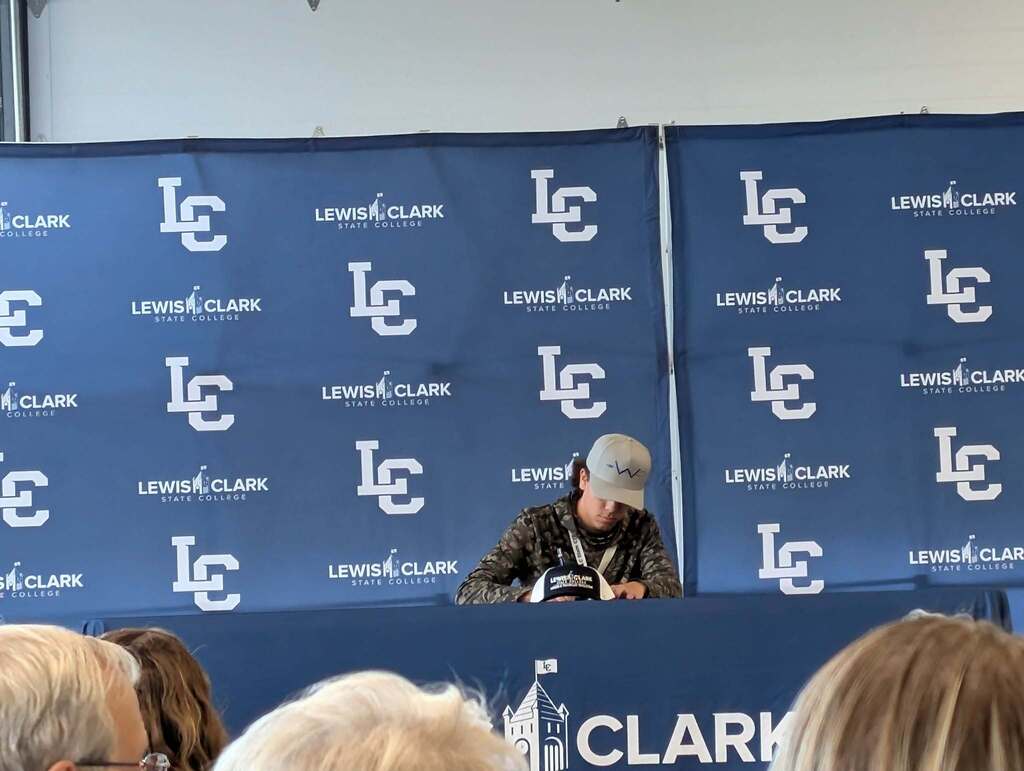 students on CTE signing day
