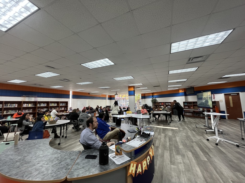 Dr. Nakia Hardy speaks to Lexington City Schools staff during the fall staff meeting at Lexington Senior High School.
