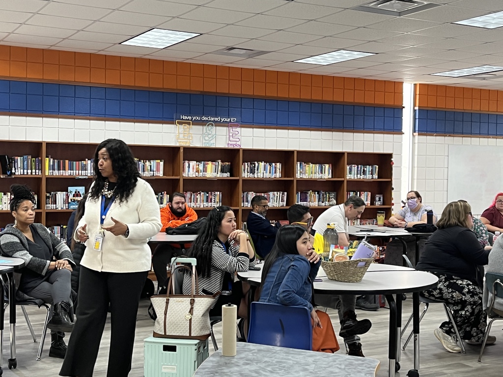Dr. Nakia Hardy speaks to Lexington City Schools staff during the fall staff meeting at Lexington Senior High School.