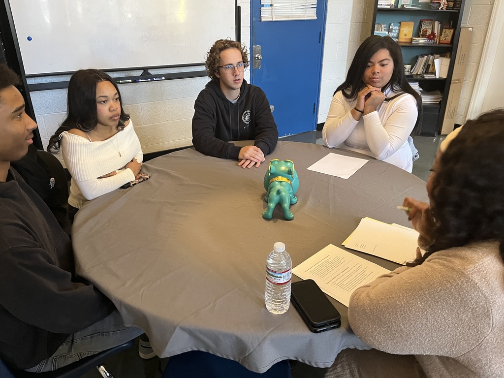 LSHS Student Advisory meeting pictured. 