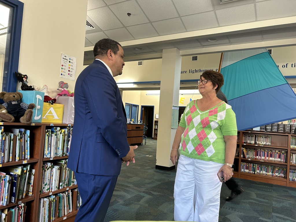 Alt Text: Dr. Ron Anthony visits schools across Lexington City Schools during staff and principal engagement meetings. Photos show Dr. Anthony speaking with school employees, meeting with principals and staff members, and engaging in conversations focused on communication, collaboration, and the future of the district at campuses throughout Lexington City Schools.