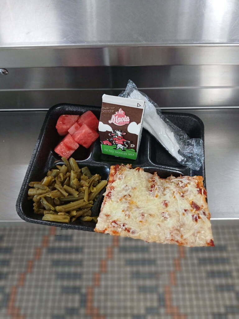 Lexington City Schools is providing FREE summer meals for all children 18 and under through July 30. 