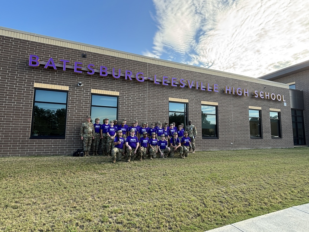 JROTC smiling for picture