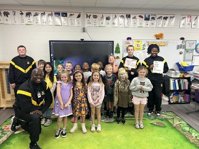 JROTC cadets reading to BLPS picture