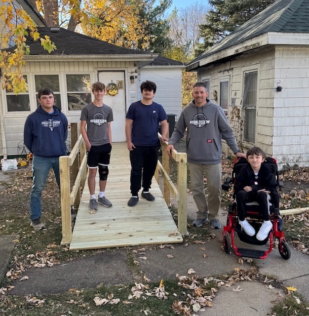 Ridgeview Trade Class stand with ramp built for student