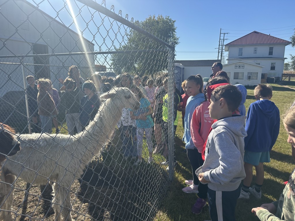 kids at fence