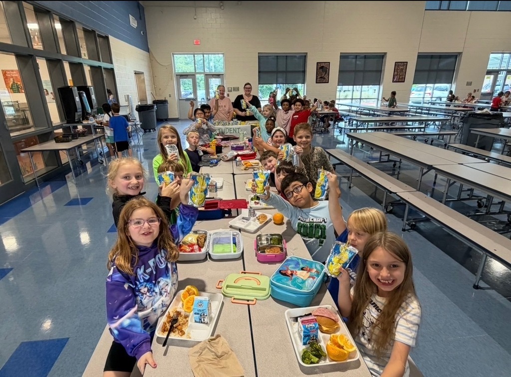 Students enjoying lemonade