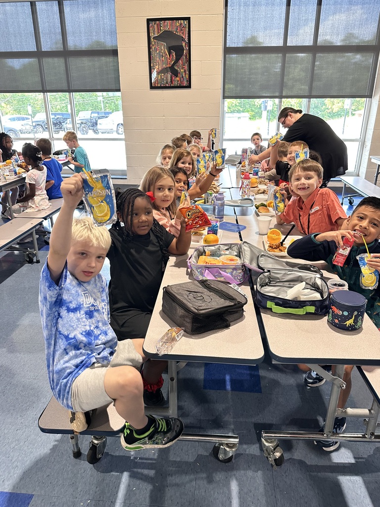 Students enjoying lemonade