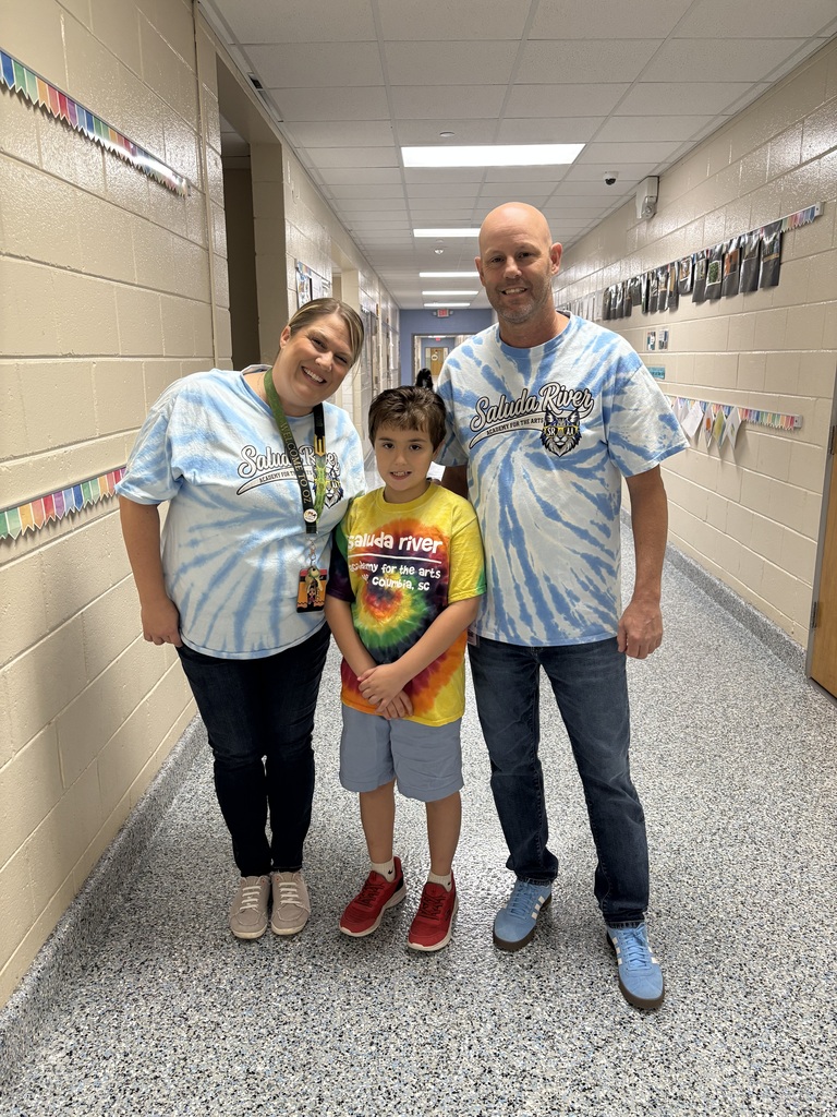 Students and staff wearing spirit wear