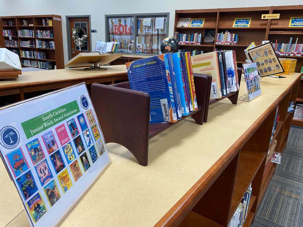 26-27 SC Jr Book Award display