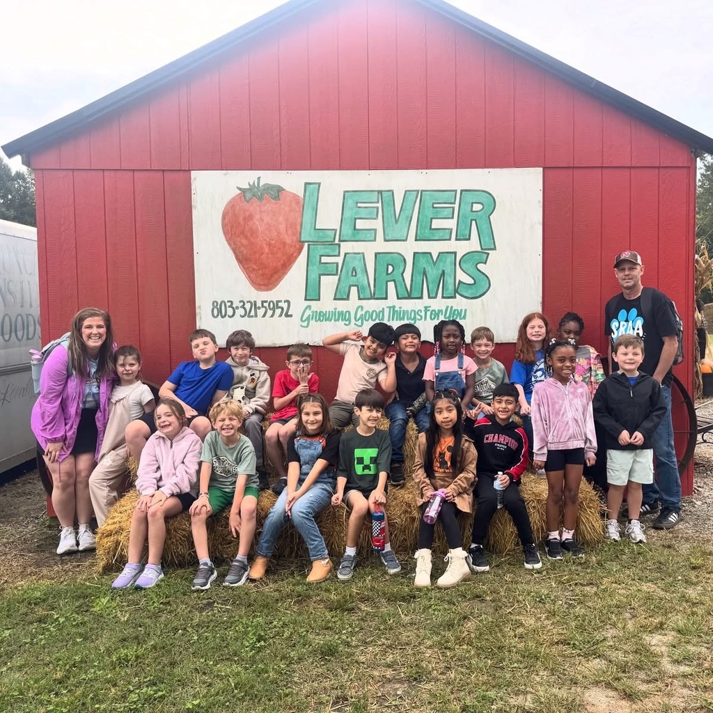 2nd grades students at the farm