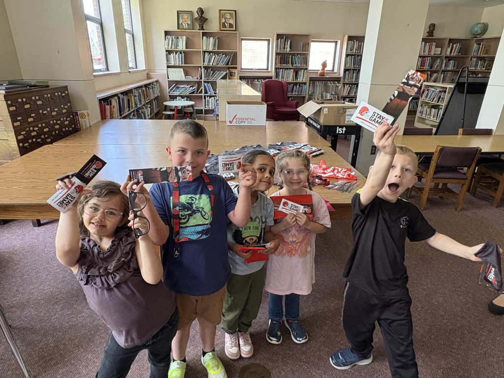 PAWWS AND ATTENDANCE WINNERS