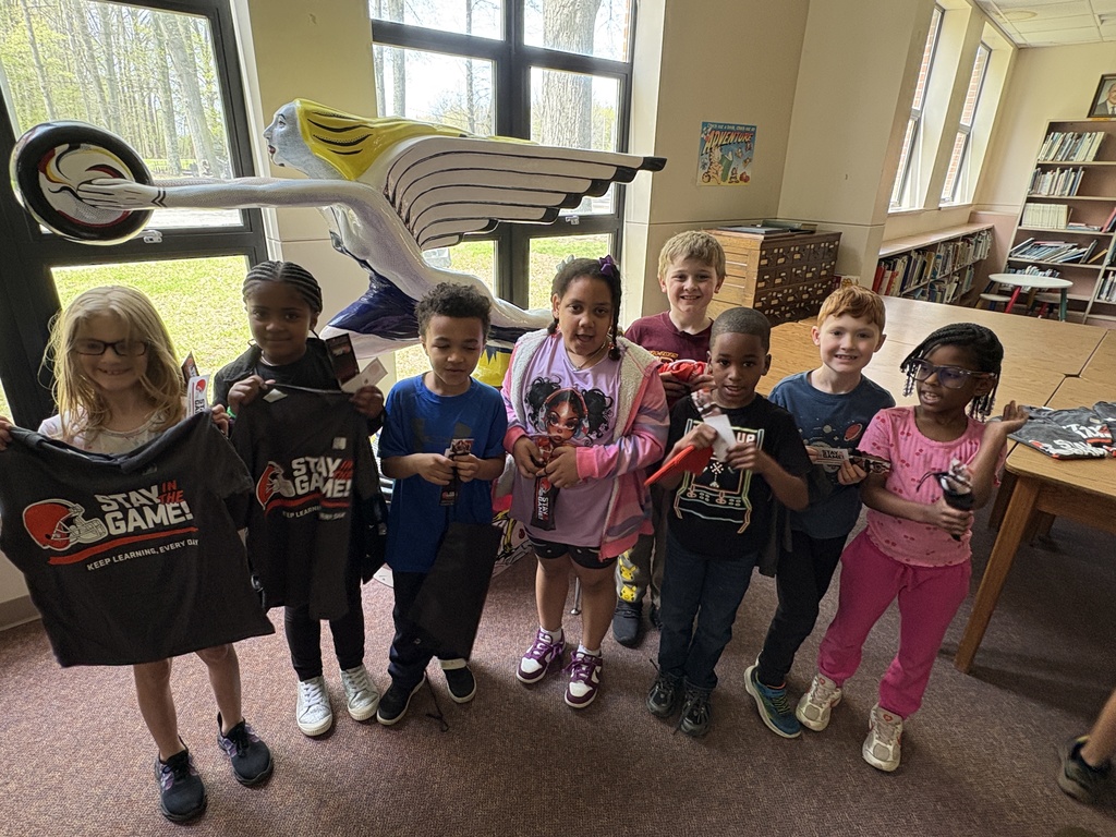 PAWWS AND ATTENDANCE WINNERS