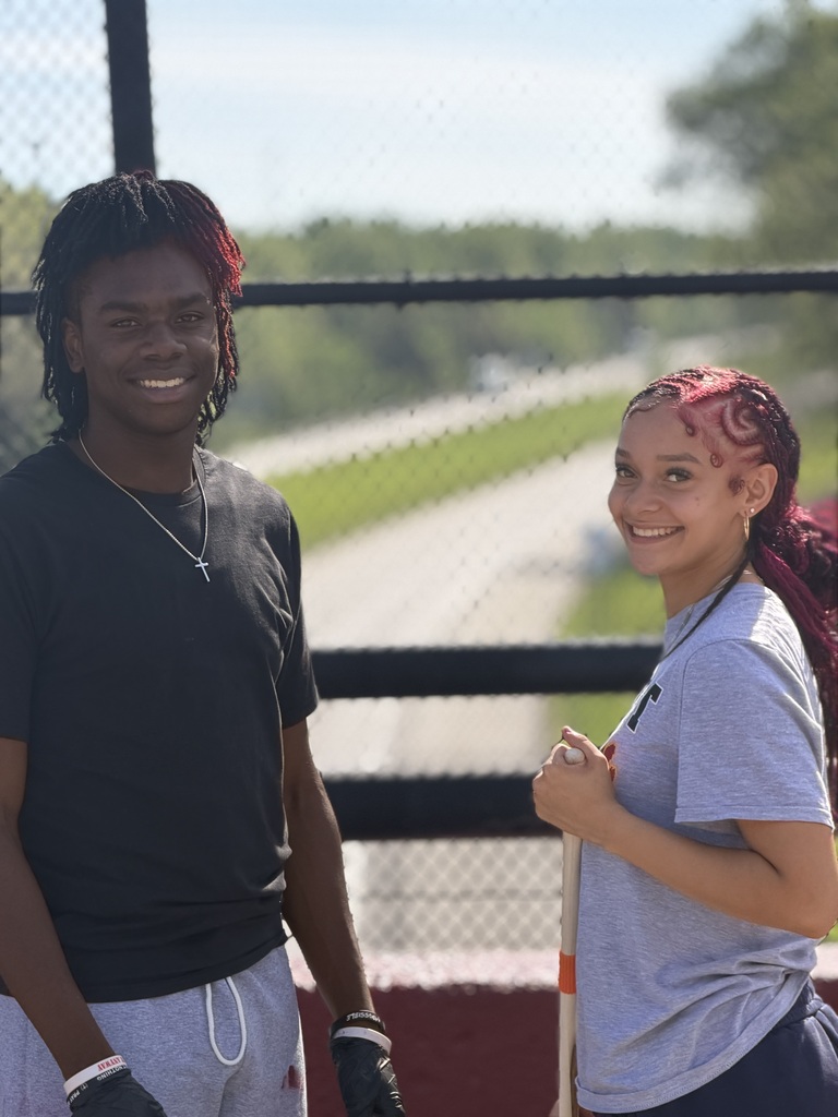 Our high school students are spending the next two days painting the Shady Road Bridge! 🎨🖌️ Through hard work, teamwork, and school pride, these students are making a lasting impact on our community one brush stroke at a time. We can’t wait to see the finished project!