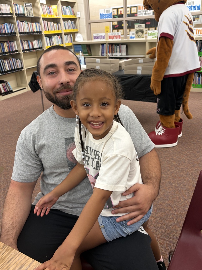 🐆 Last week, we welcomed our newest Leopards for their very first day of Kindergarten!  We’re excited to watch them learn, grow and make wonderful memories throughout the school year. Welcome to the Leopard family!