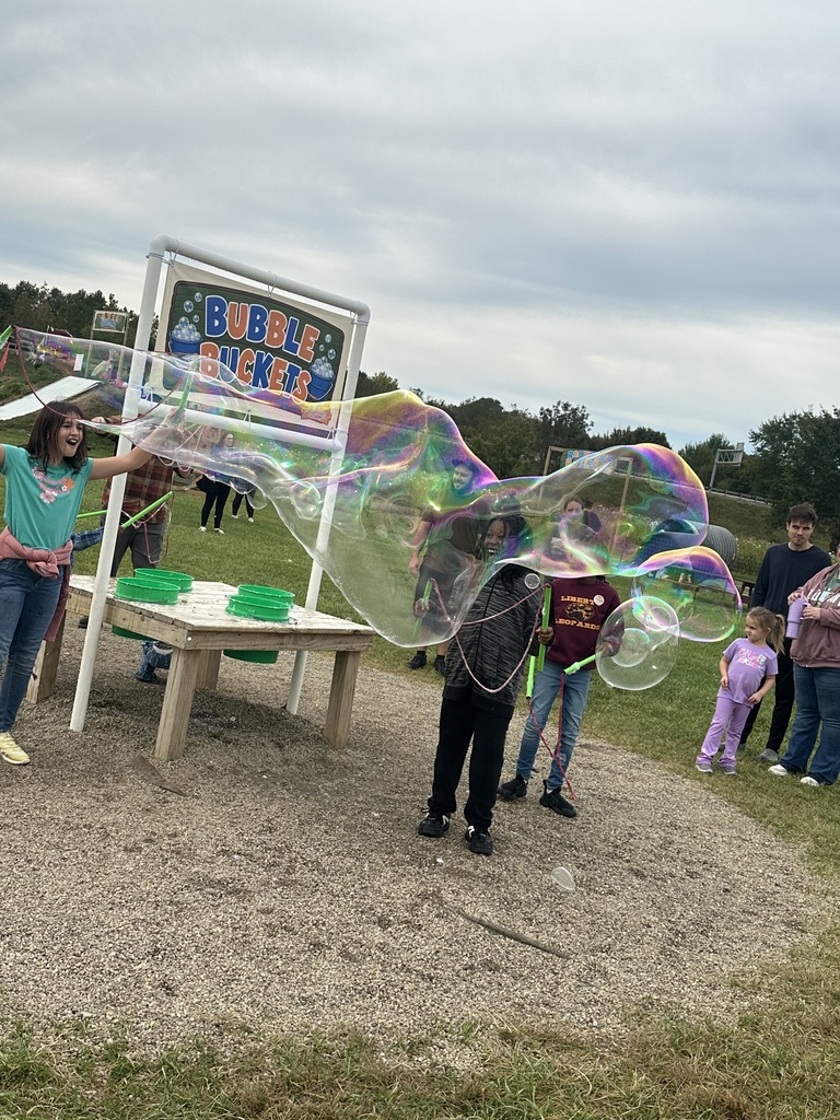 🍂🎃 Fall fun at Kutcha Farms!  Check out the great time our fourth graders had during their trip to Kutcha Farms!