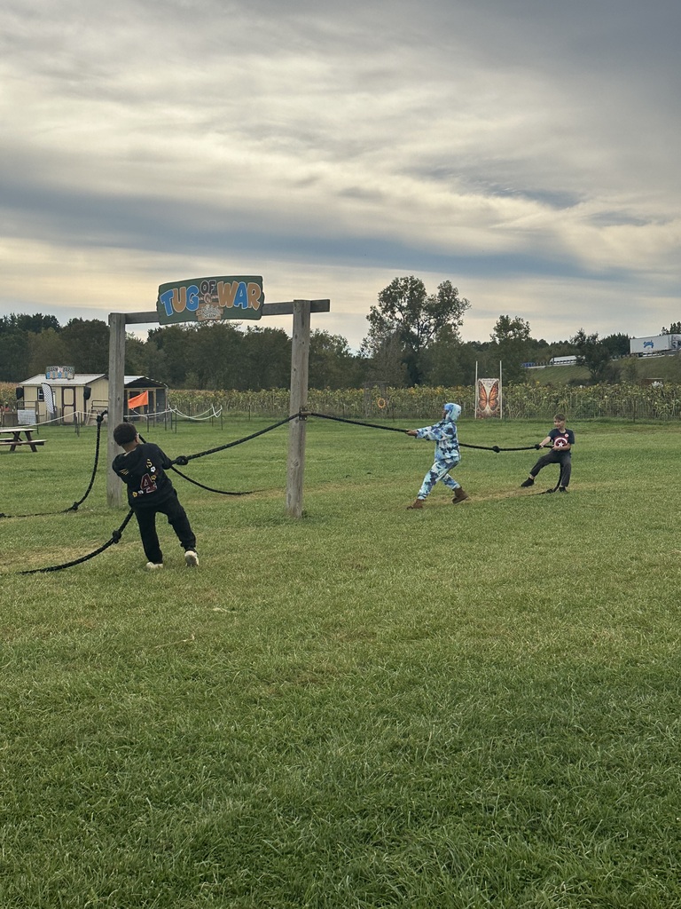 🍂🎃 Fall fun at Kutcha Farms!  Check out the great time our fourth graders had during their trip to Kutcha Farms!