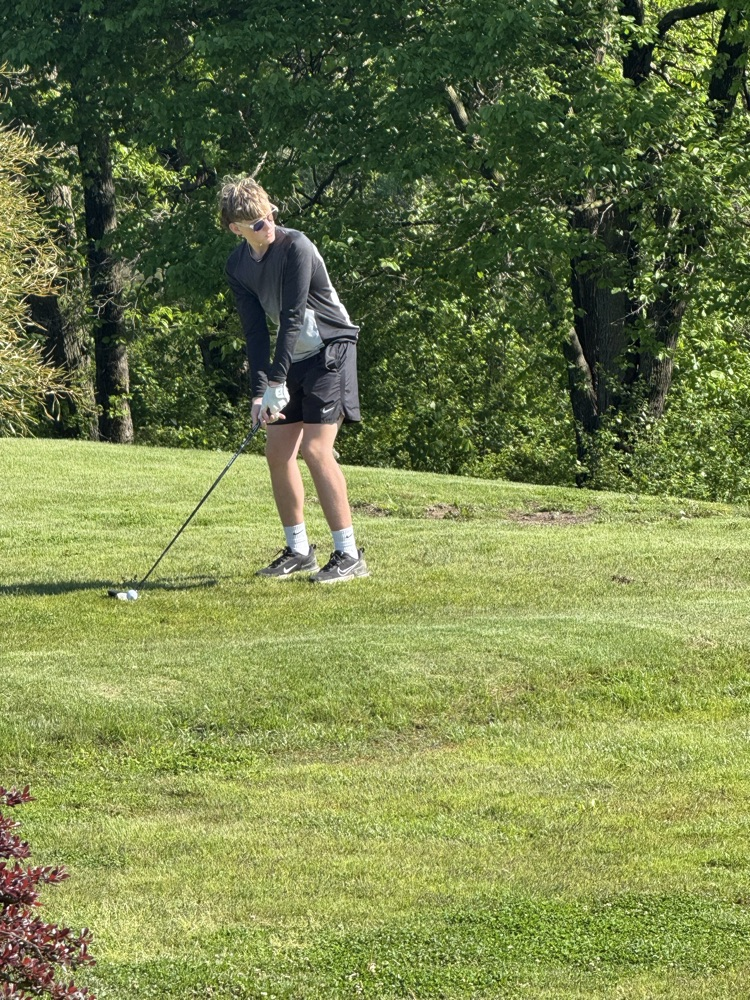 Layne going for the green  