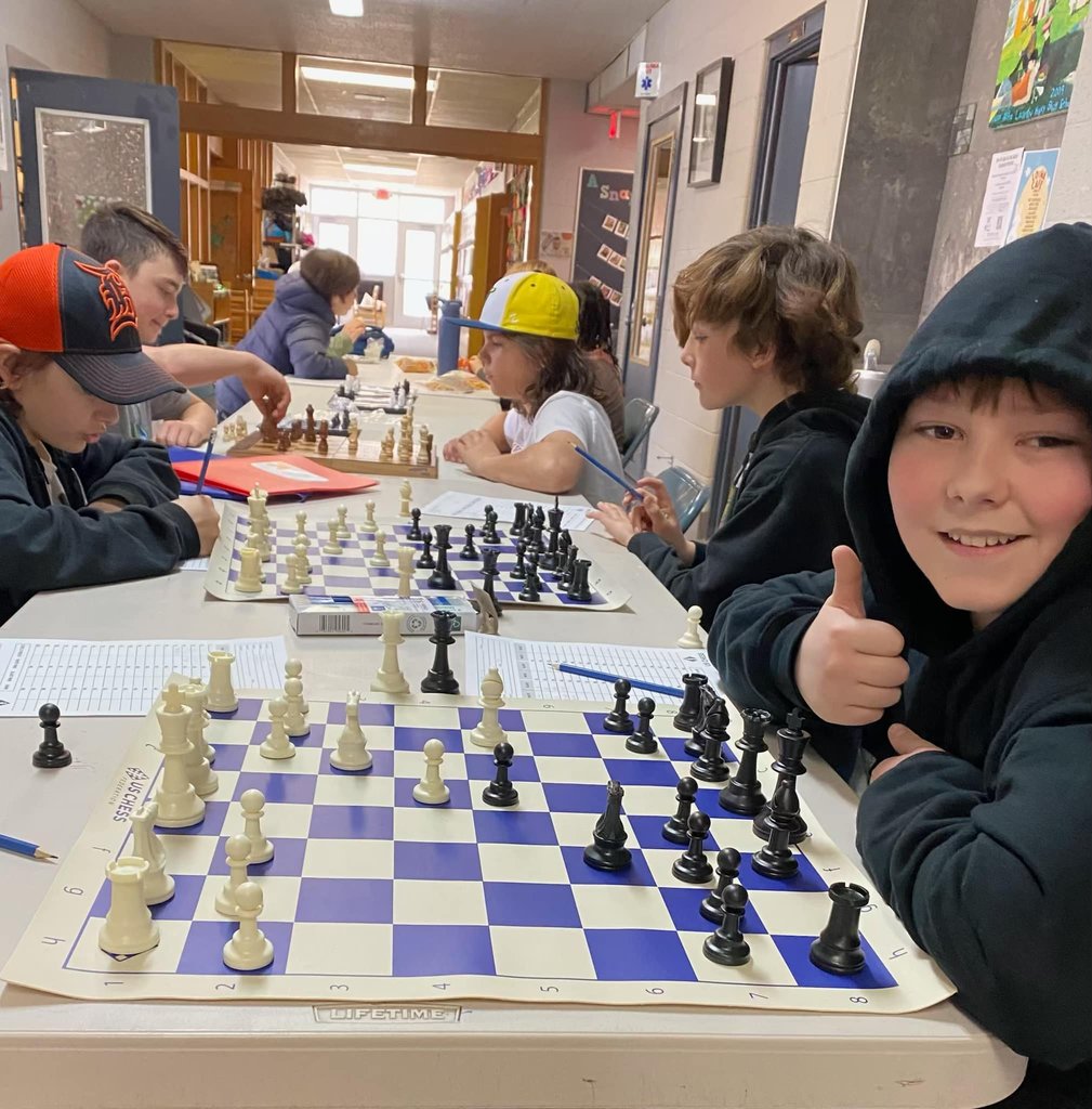 kids playing chess