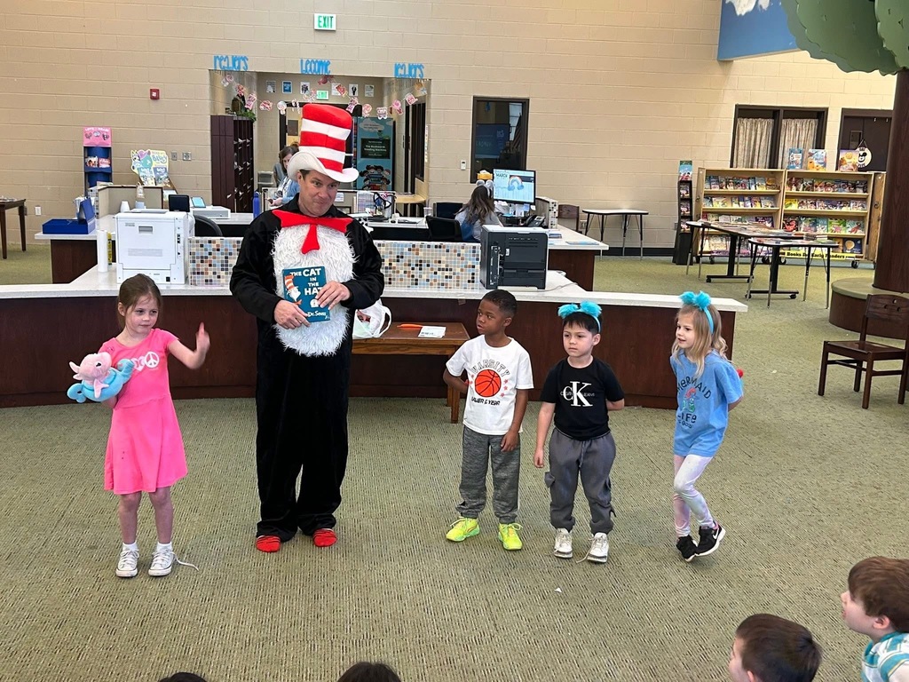 Read across america week Dr. Susses reading to 