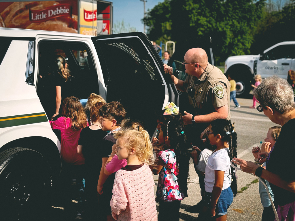 Touch-A-Truck LPD