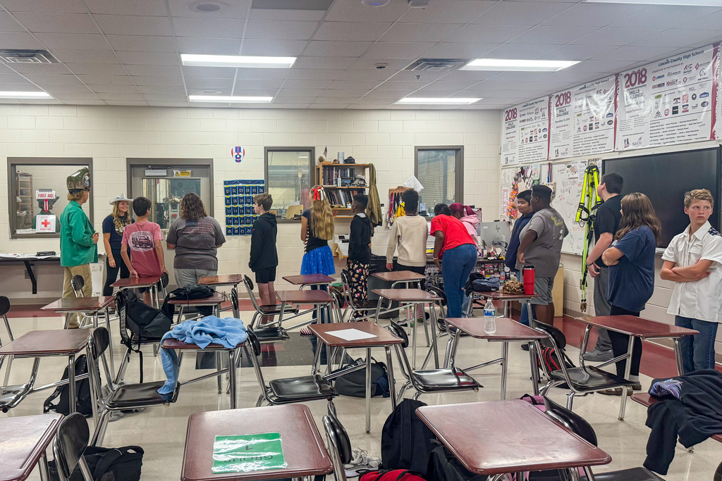 8th Grade CTAE Tour
