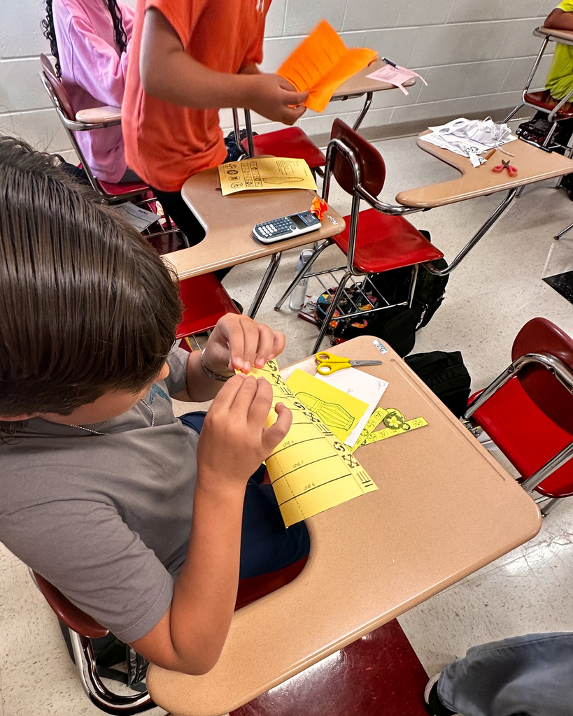 Mrs. Cartledge Class Lanterns