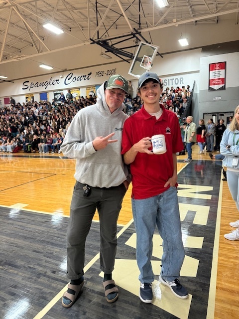 Freaky Thursday Dress Up - Students dress like a staff member and staff dresses like students.