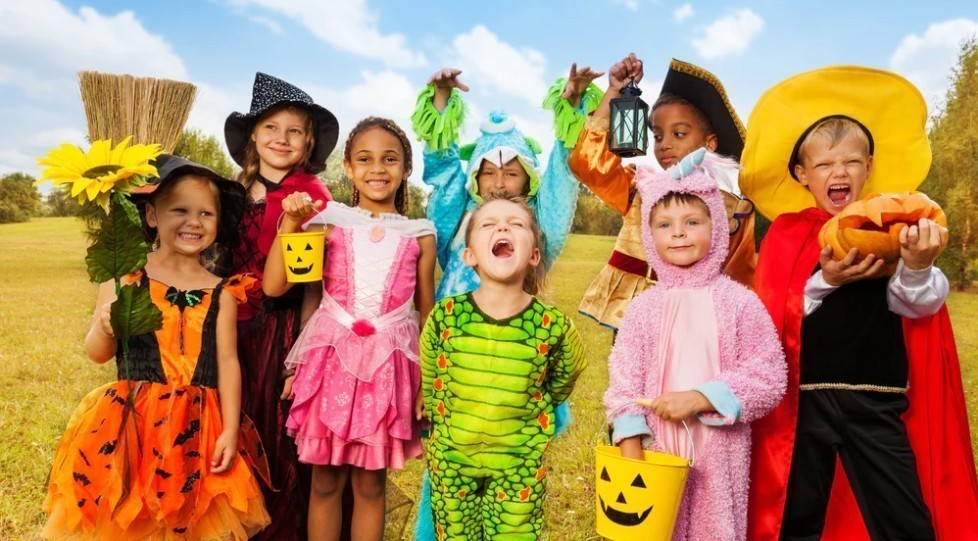 Image of children in costumes