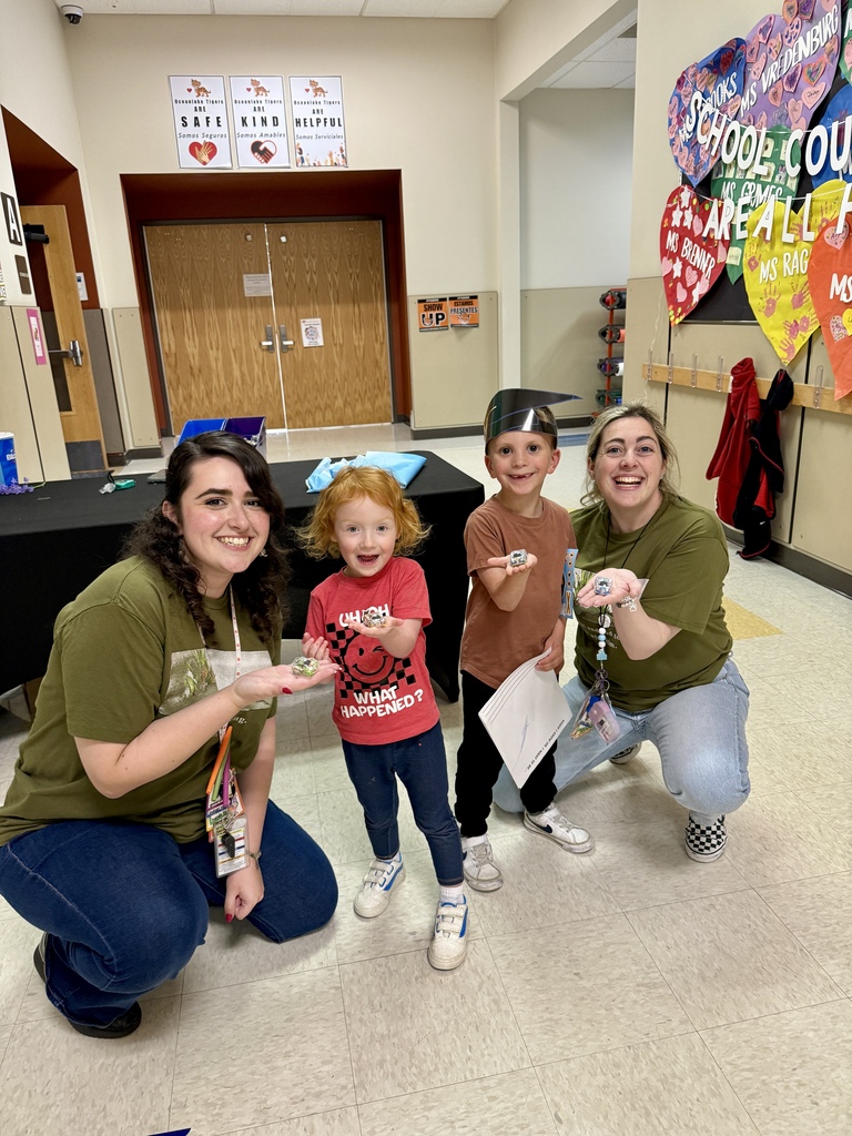 Oceanlake Family Literacy Night Attendees 