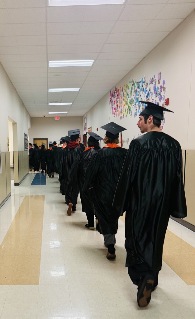 Taft 7-12 Seniors at Oceeanlake during the Cap & Gown Parade