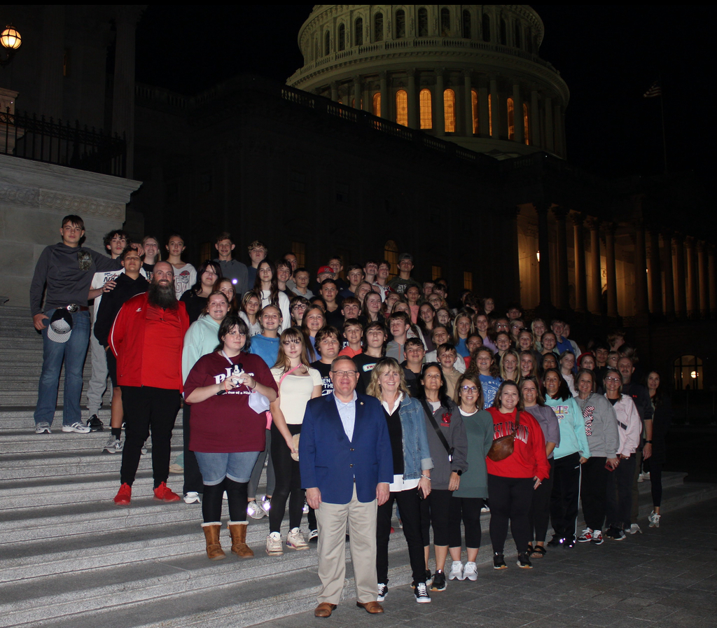 WLMS 8th Grade Students at the Capital in D.C.