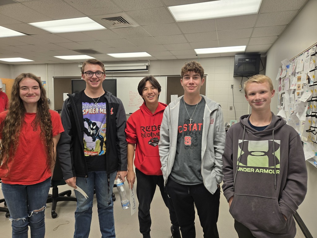 The West Lincoln High School Quiz Bowl Team had an outstanding season competing in the Catawba Valley Quiz Bowl – Season 17! After months of intense competition, teamwork, and preparation, our team proudly finished the season as Runner-Up, showcasing their depth of knowledge and dedication.  Throughout the season, the team demonstrated exceptional skill across a wide range of subjects, including literature, science, history, mathematics, and current events. Their quick thinking, collaboration, and perseverance were on full display as they competed against some of the strongest teams in the region.  Special congratulations goes to Rya Hull, who was selected to the Catawba Valley Quiz Bowl All-Star Team. In addition, Rya was voted by competitors as the “Most Dreaded to Compete Against,” !