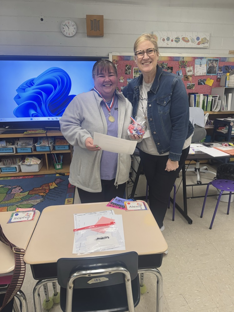 Congratulations to Mrs. Davis! 🎉 Mrs. Davis was a winner for Union Elementary for her dedication to posting weekly updates for our county during the Lincoln County NASOT Winter Games! 🏆