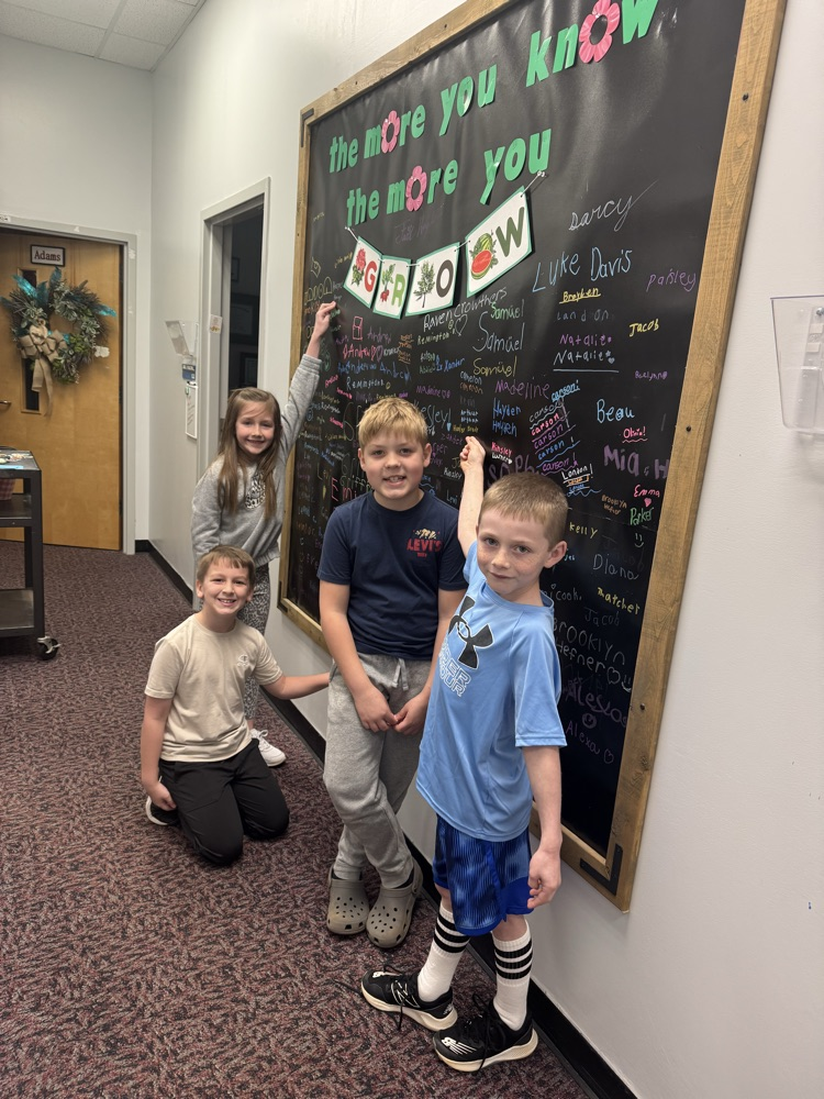 These students from Mrs. Helms class passed all 0-12 speed subtraction facts! Way to be math superstars!! 🌟