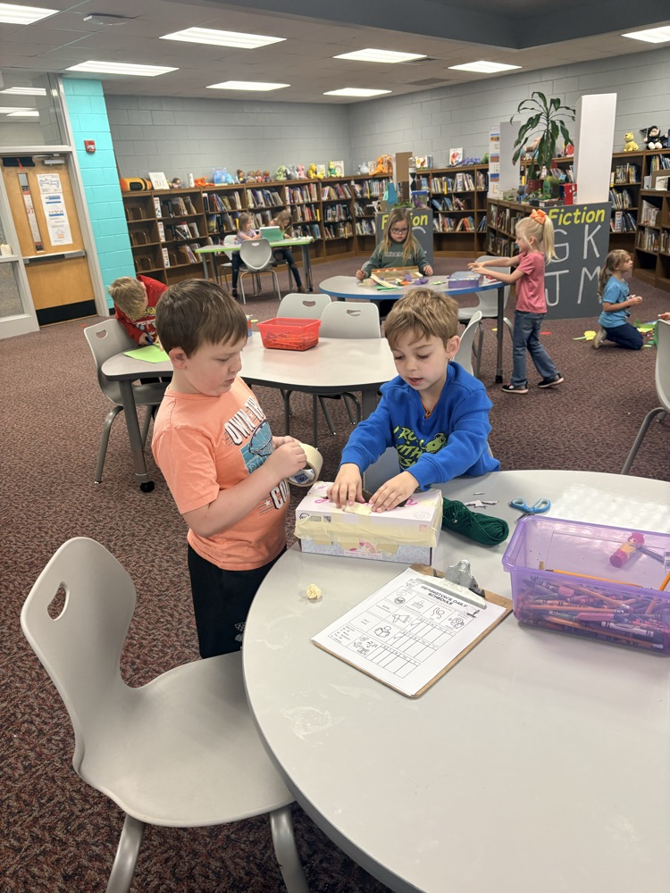 Our school was full of teamwork and creativity as Mrs. Helms’ 2nd grade class partnered with Mrs. Pearson’s kindergarten class as Owl Buddies to make leprechaun traps! ☘️