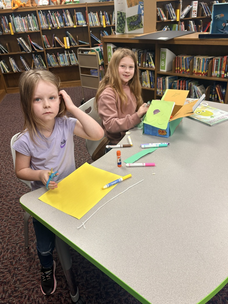 Our school was full of teamwork and creativity as Mrs. Helms’ 2nd grade class partnered with Mrs. Pearson’s kindergarten class as Owl Buddies to make leprechaun traps! ☘️