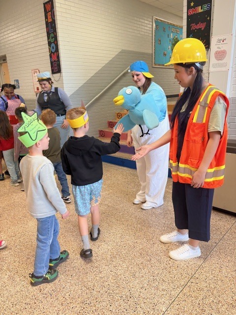A huge THANK YOU to the talented students from West Lincoln for putting on such an amazing performance of Don’t Let the Pigeon Drive the Bus! for our students today.  Our hallways are still buzzing with excitement! It was such a treat to see the creativity and hard work you put into the show. You definitely inspired some future actors and actresses in our classrooms today!